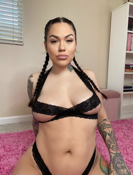 horniest mom free actress pics