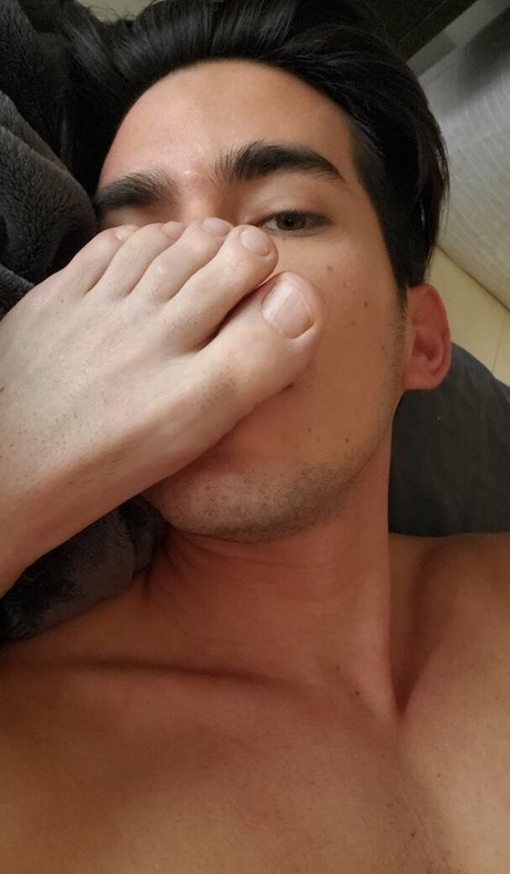 menfeetlover pornographic star pic