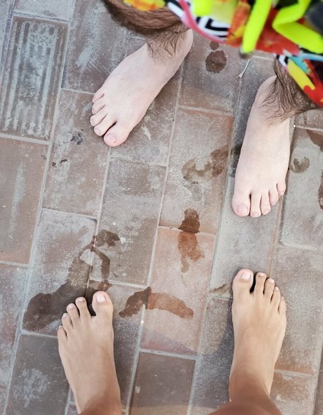 menfeetlover sex model photos