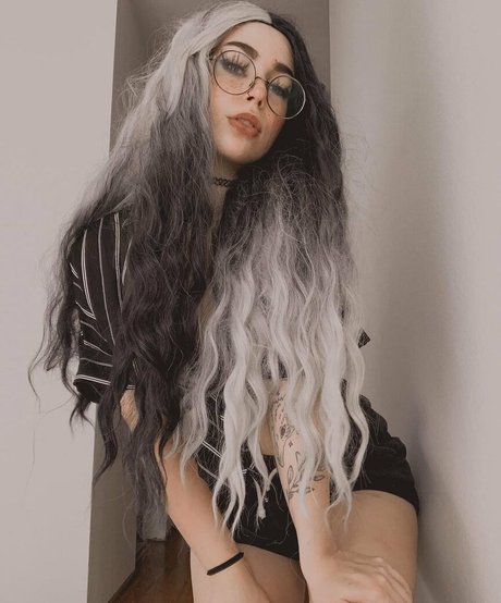 egirls nude actress photos