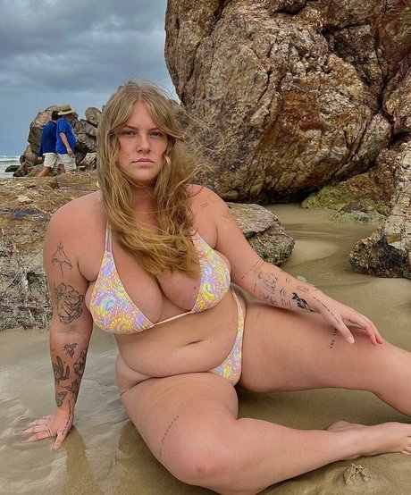 chynna model hd photos