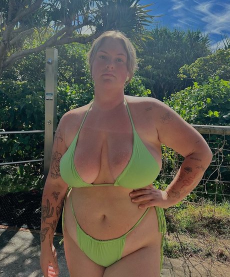 chynna pornographic model photos