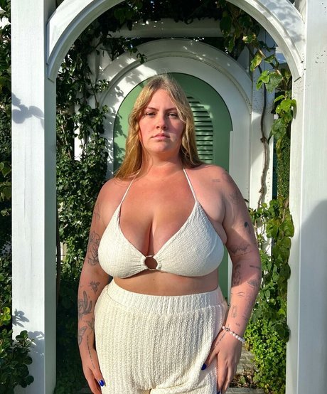 chynna model free image