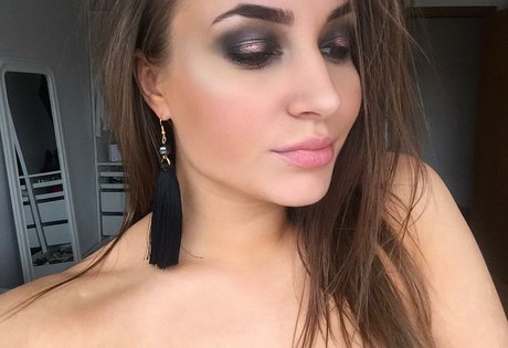 Katrina Maria art actress image