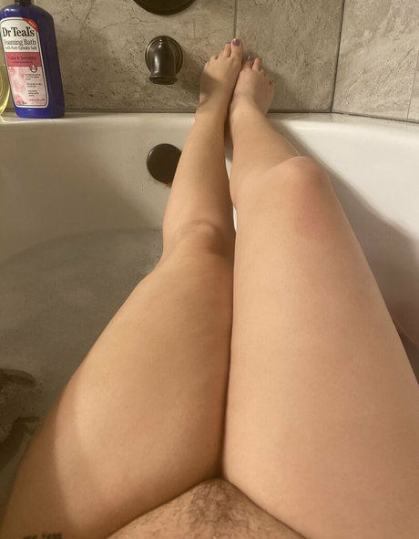 addicted2addisonx exclusive model images