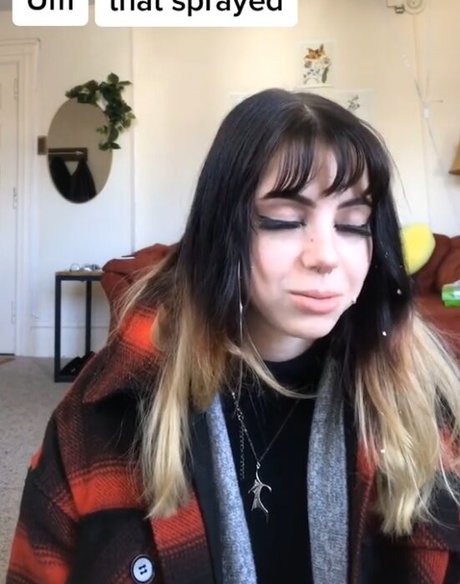 OkayGnomie free model pics