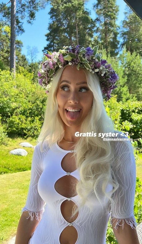 Stephaness nudes star img