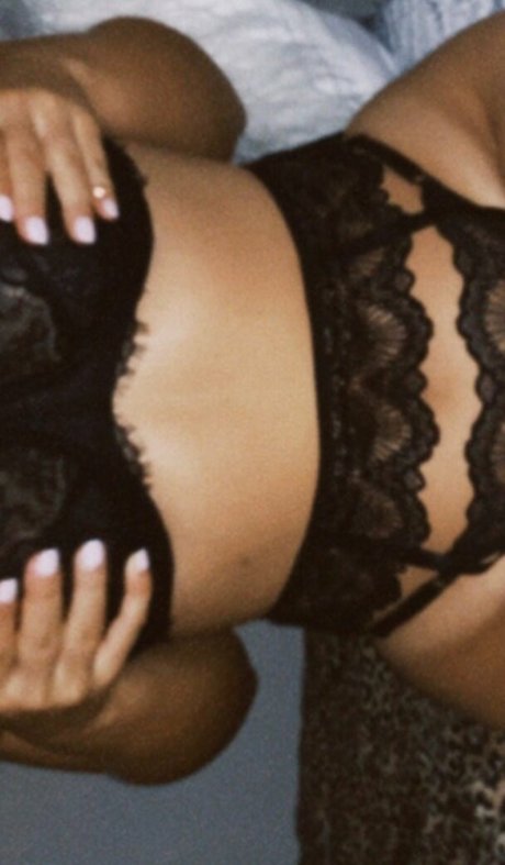 Nicole O top star pictures