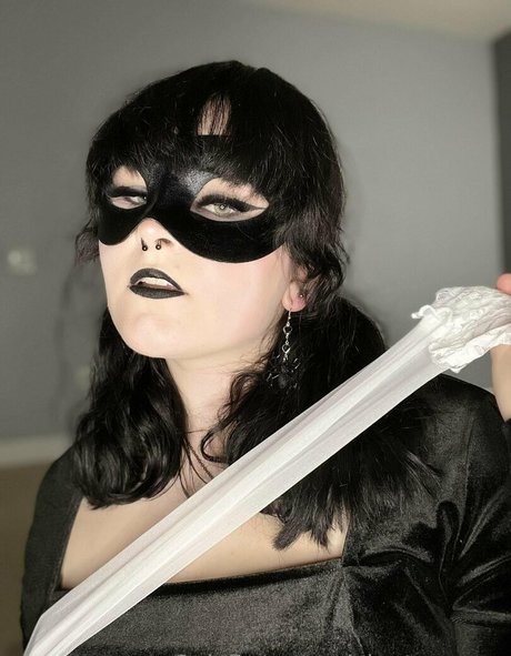 giantessgrey naked actress galleries