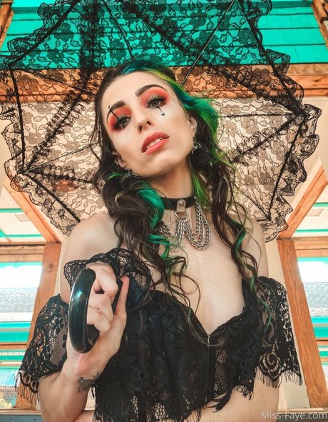 missfayevip pornstar nude image