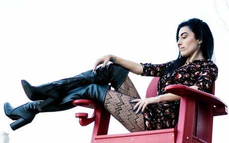 missfayevip star adult pics