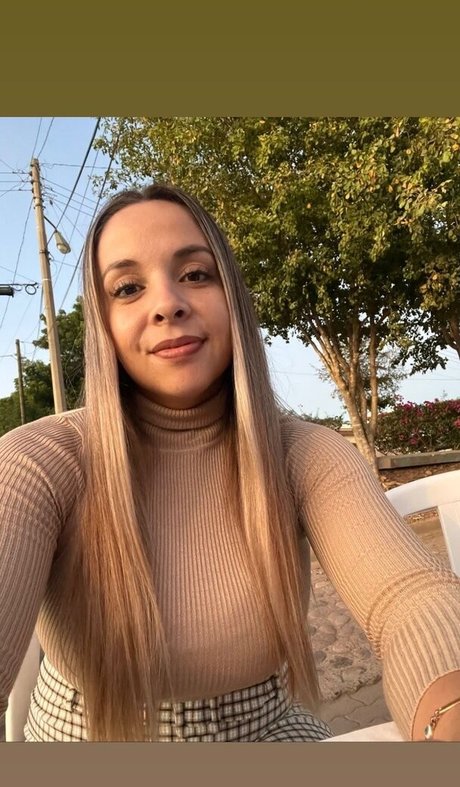 Lucero model hd photos