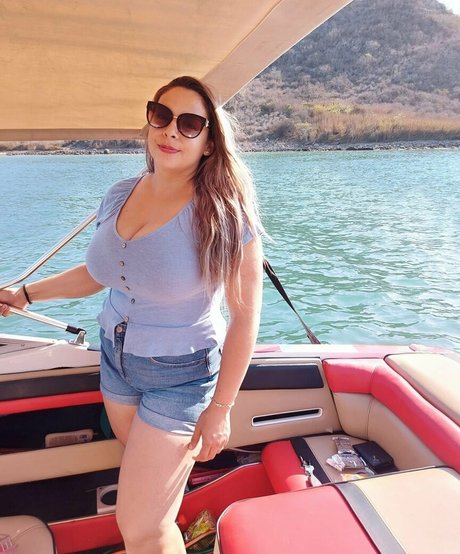 Lucero model exclusive archive