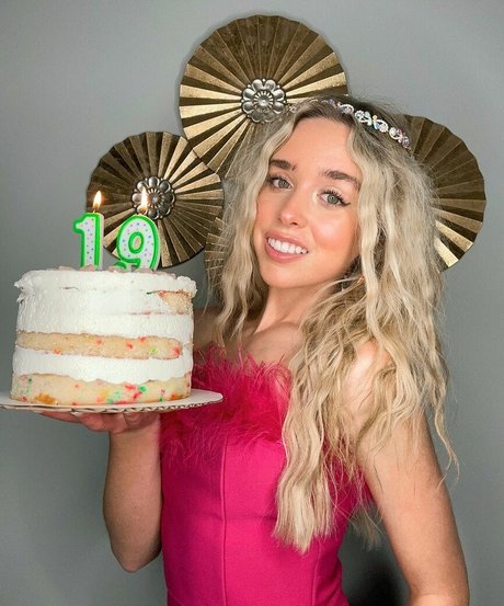 Jenna Davis free star image