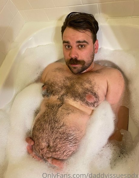 daddyissuespdx hot model photo