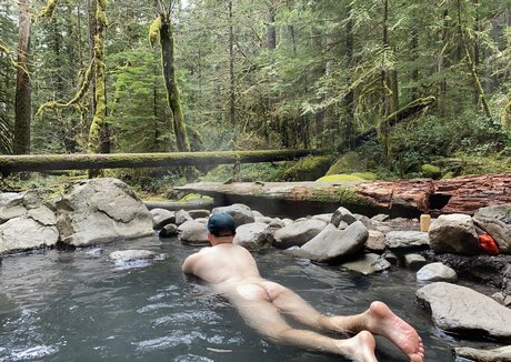 daddyissuespdx naked star pic