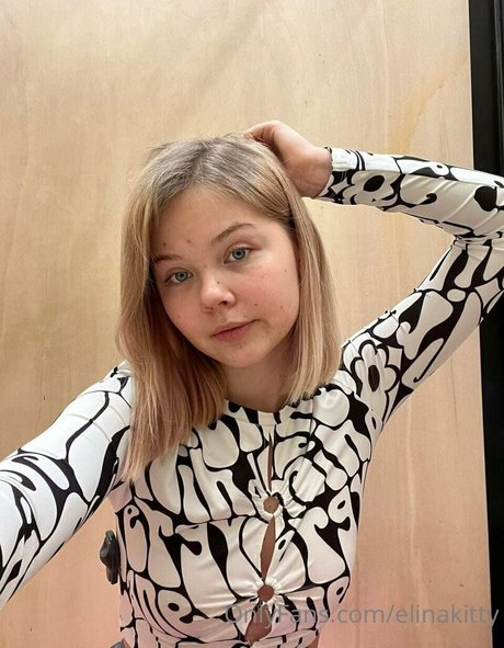 elinakitty art actress archive