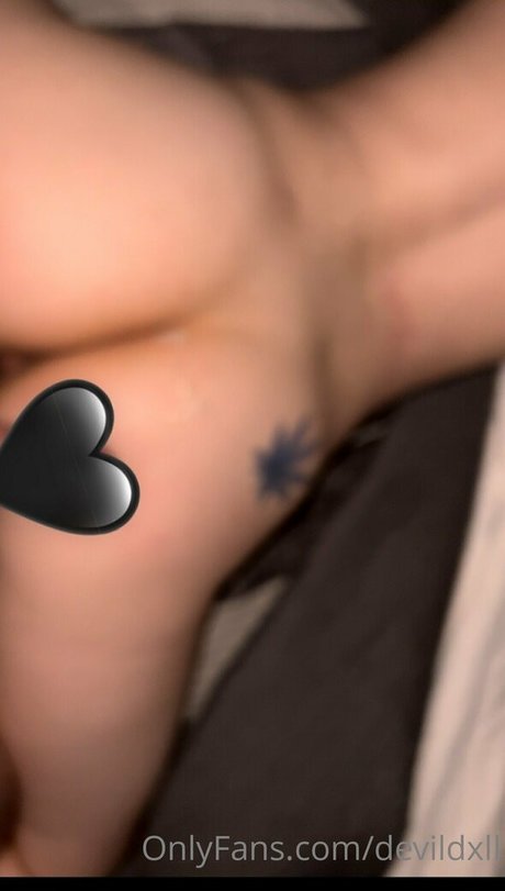 devildxll sex model photos