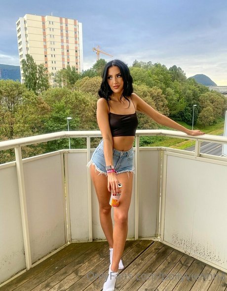 pollyviennna top pornstar archive