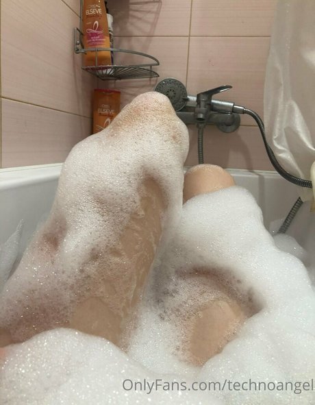 technoangel high quality pornstar images