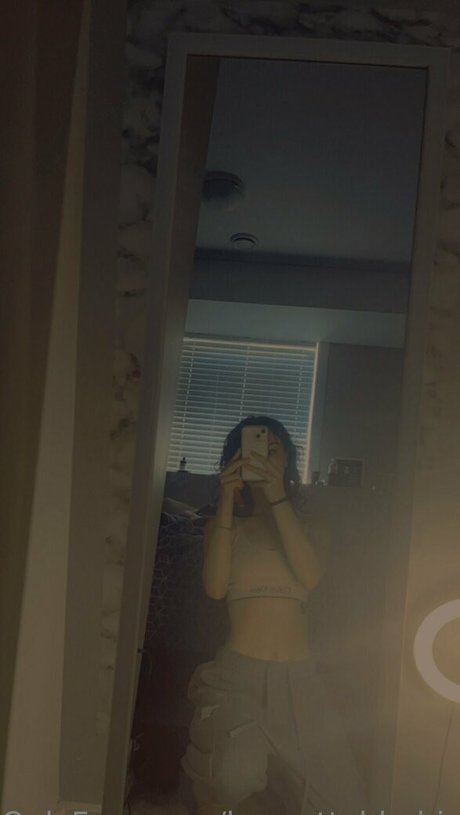 Brunettebhabie sex model images