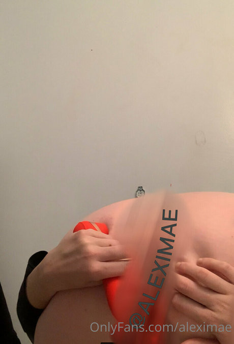 aleximae free actress pics