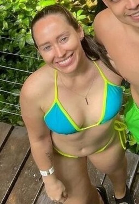 sabrinahnl model pretty photos