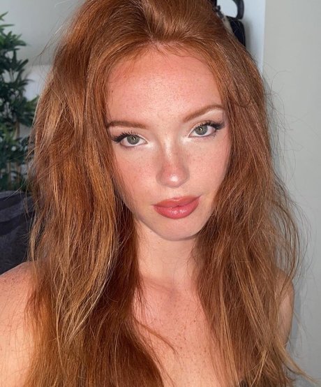 Riley Rasmussen model pretty photos