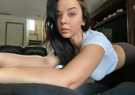 stacimarierose pretty actress picture