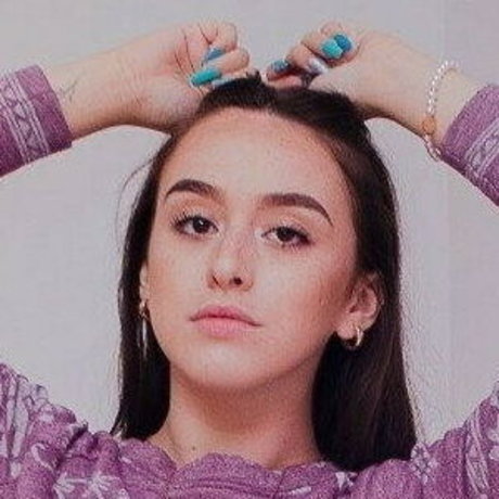 Escarlethamair1 art model pictures