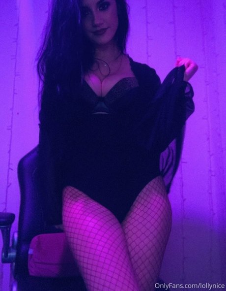 lollynice pornographic actress photos