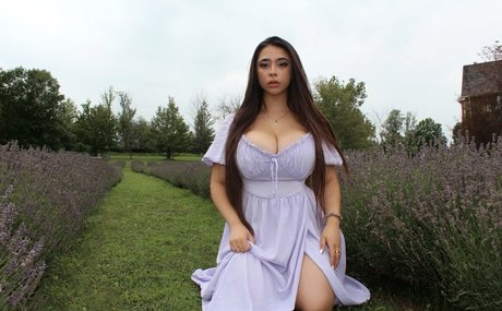 Reema Rochelle model art gallery