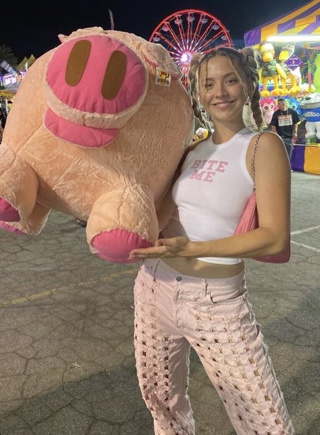 Luna Montana star hd pictures