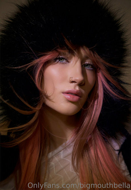 bigmouthbella nudes star image