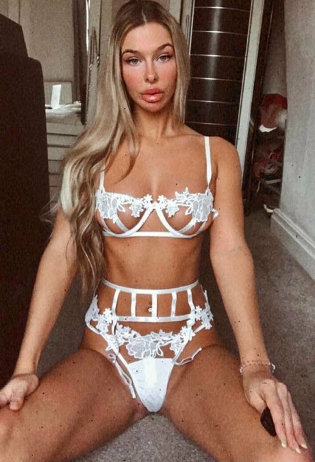 erszebetbathory666vip model erotic image