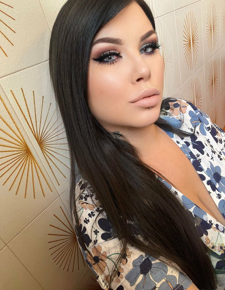 erszebetbathory666vip star adult pic