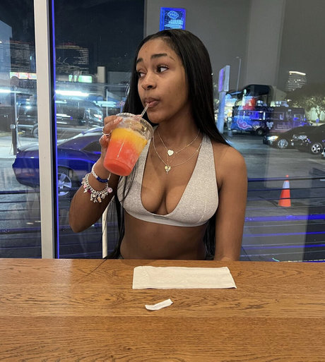 Kelsei Queen xxx star pics