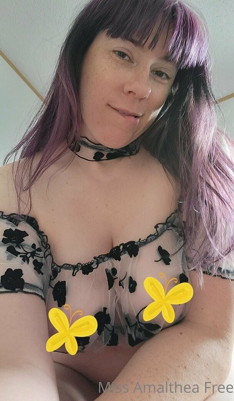 miss amalthea free Profile pic