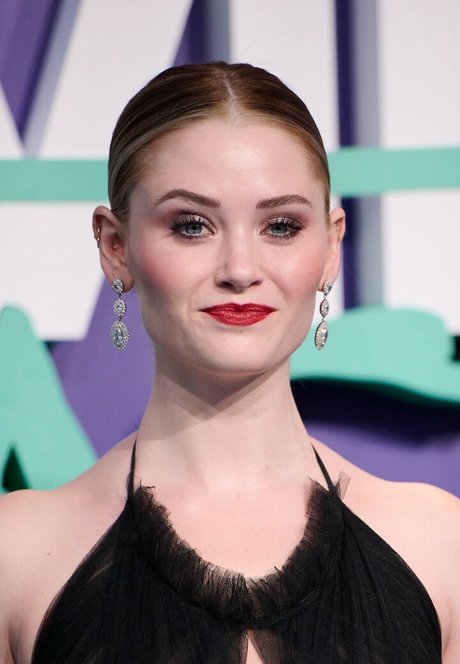 Virginia Gardner adult star galleries