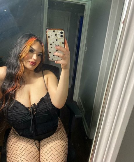 Dezerai Angel star art gallery