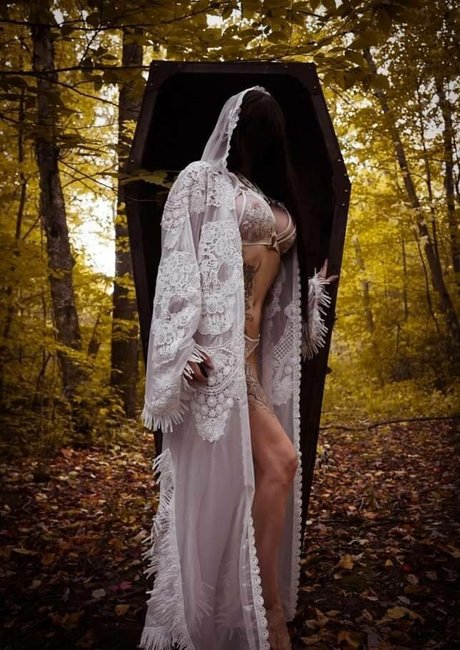 Sharon Ehman nude model archive