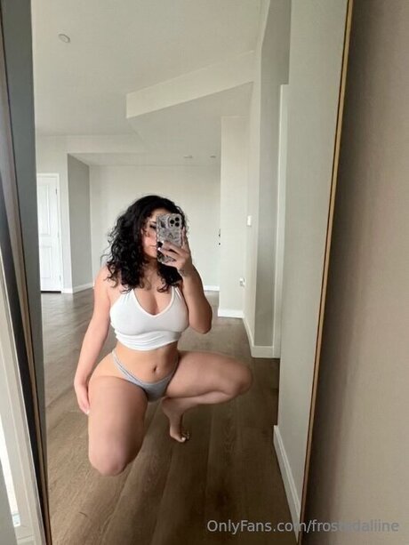 frostedaliine star pretty photo