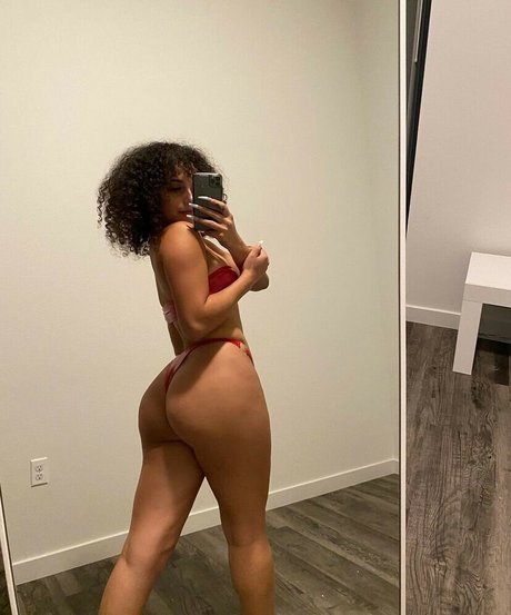 frostedaliine erotic star img