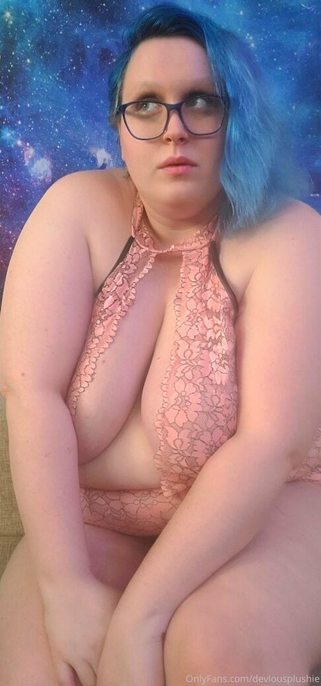 deviousplushie model hot galleries