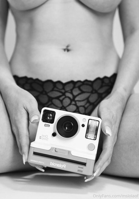 mslolaof model hot photo