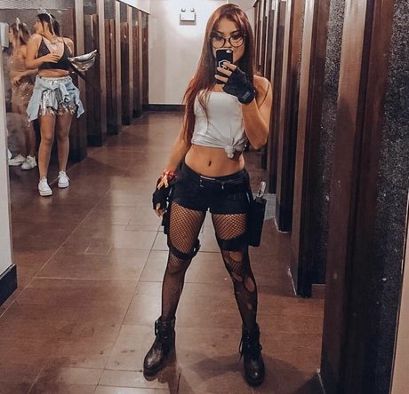 Samanta Alves star adult pics