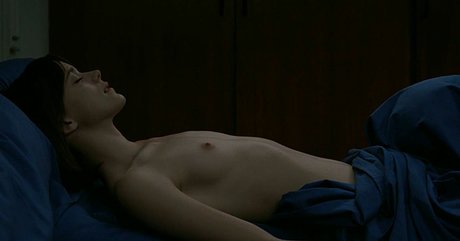 Stacy Martin nice actress pics