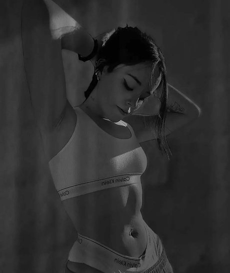 Martina Santos beautiful star archive