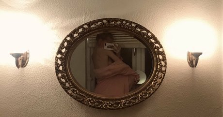 mymain1 model hot photos