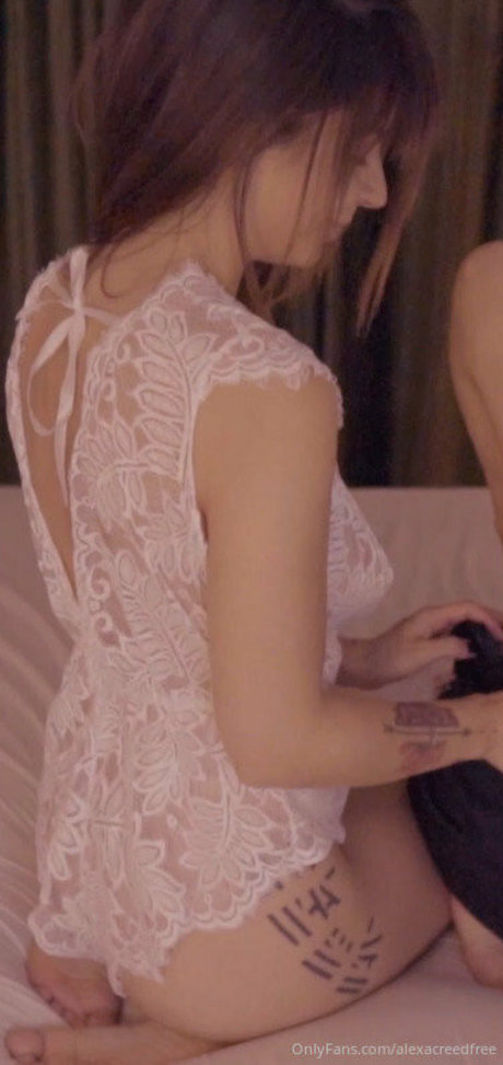 diaryofalexacreed erotic model galleries